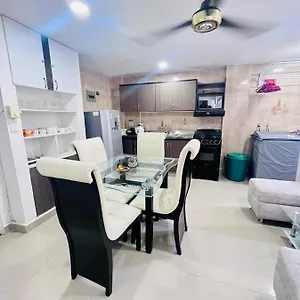  Apartamento En El Rodadero Cerca Al Mar Wifi Y Parqueadero